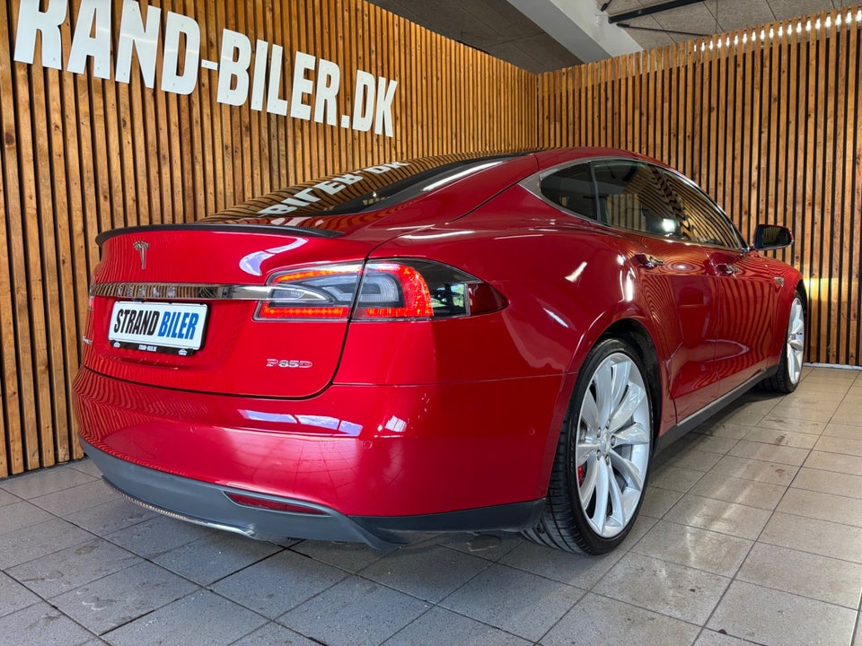 Tesla Model S P85D 5d