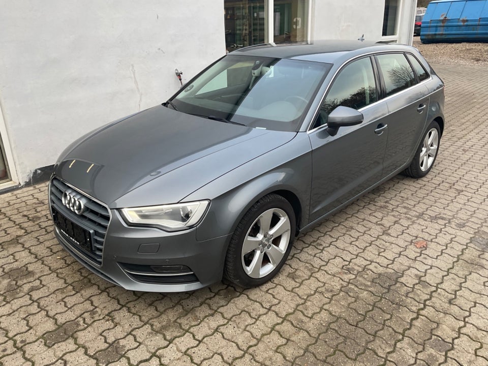 Audi A3 2,0 TDi 150 Ambiente Sportback S-tr. 5d