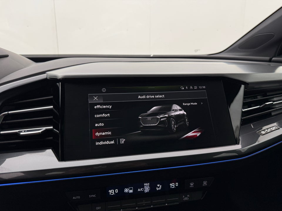 Audi Q4 e-tron 50 S-line Sportback quattro 5d