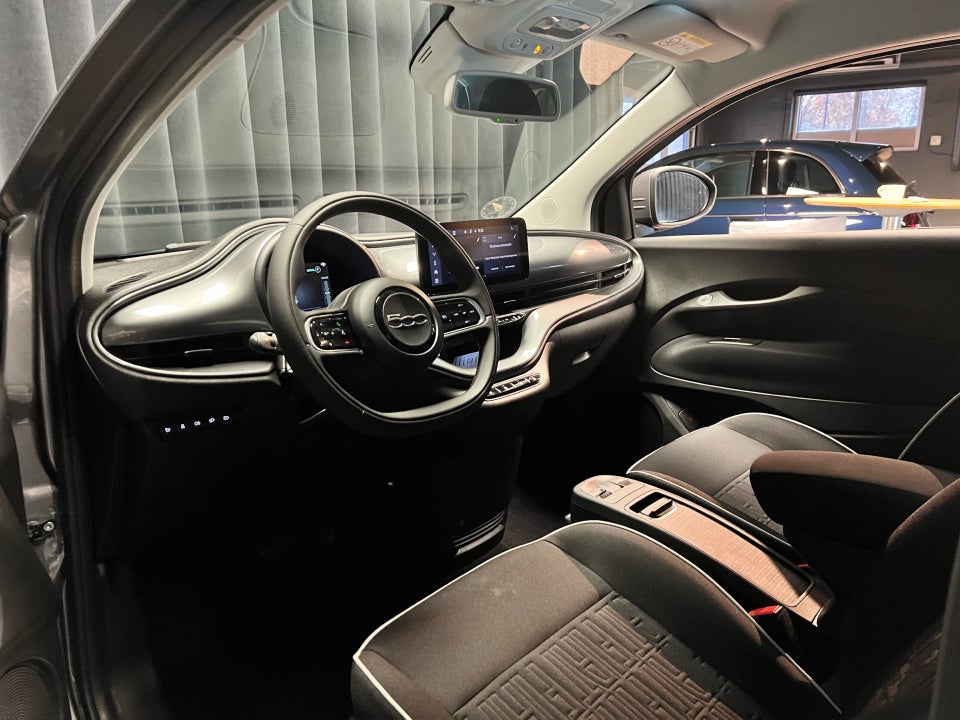 Fiat 500e 42 Icon 3d