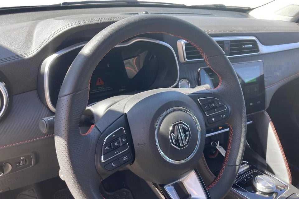 MG ZS 50 Luxury 5d