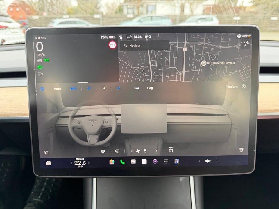 Tesla Model 3 Standard Range+ RWD 4d