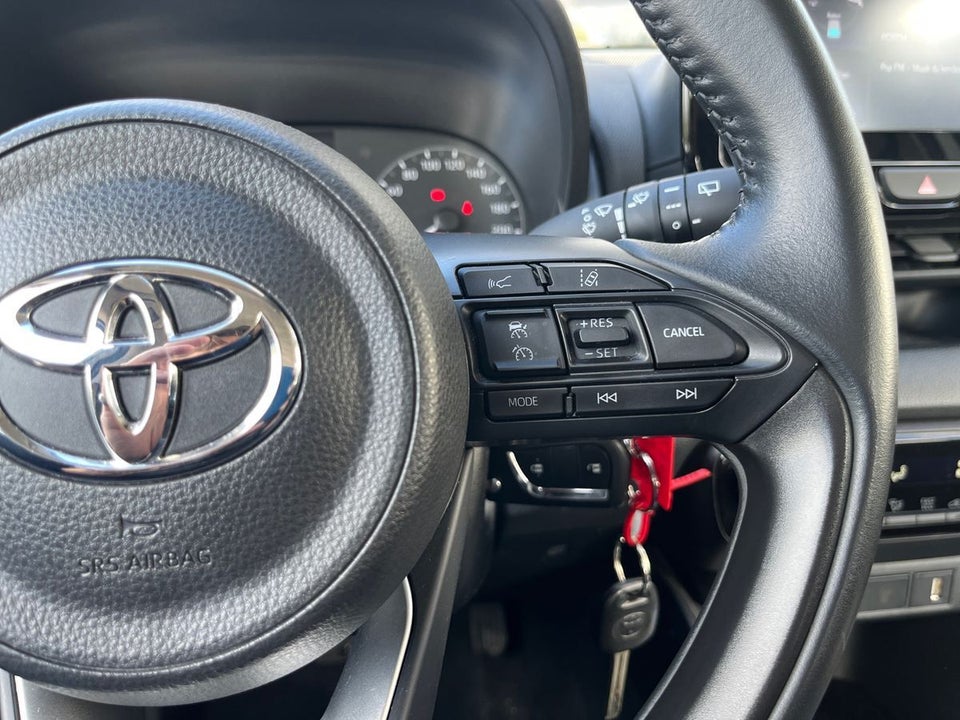 Toyota Yaris 1,5 Hybrid Essential Comfort e-CVT 5d