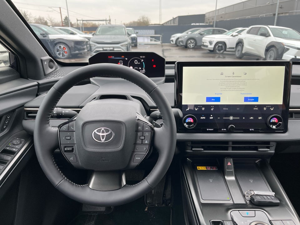 Toyota bZ4X 73 Executive 5d