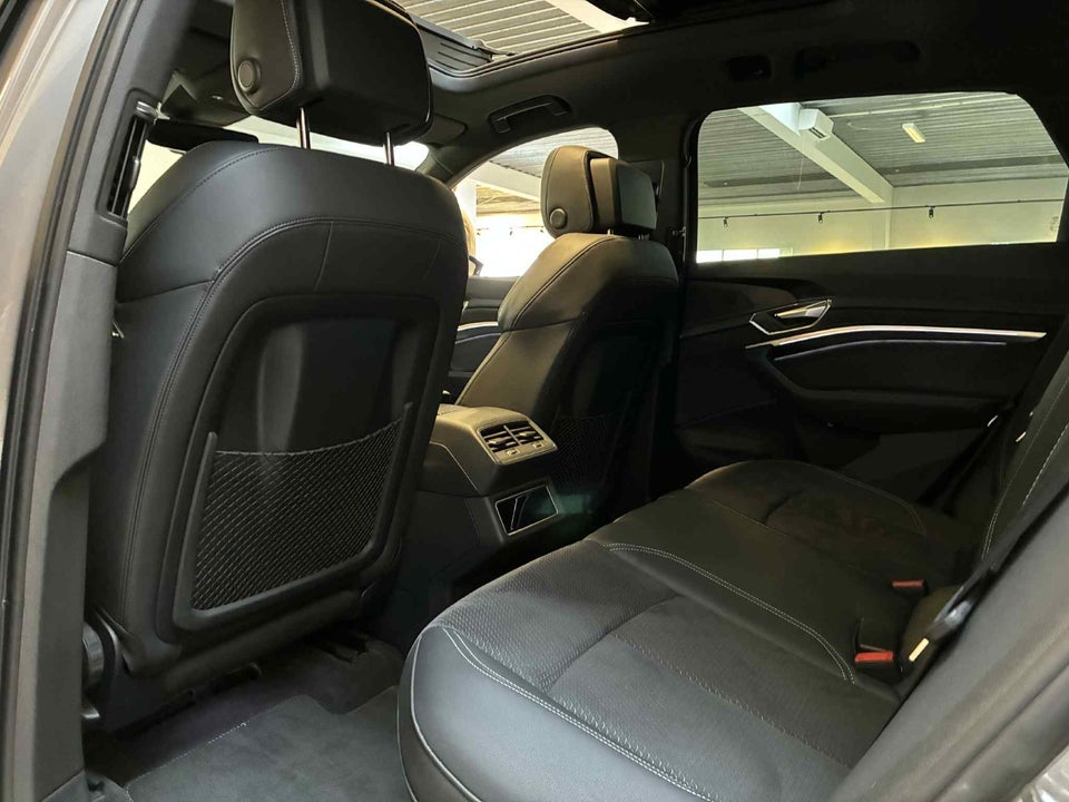 Audi e-tron 55 S-line quattro 5d