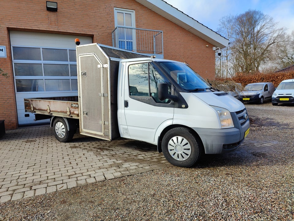 Ford Transit 350M Ladvogn 2,4 TDCi 115 Ambiente 2d