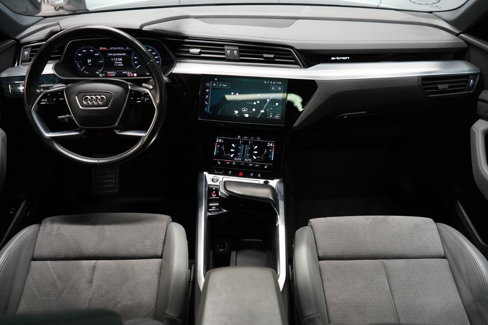 Audi e-tron 55 S-line quattro 5d