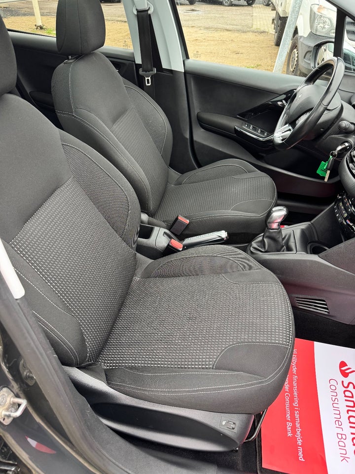 Peugeot 208 1,6 BlueHDi 100 Envy+ 5d