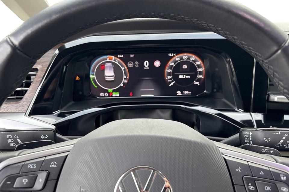 VW Multivan 1,5 eHybrid Style DSG 4Motion kort