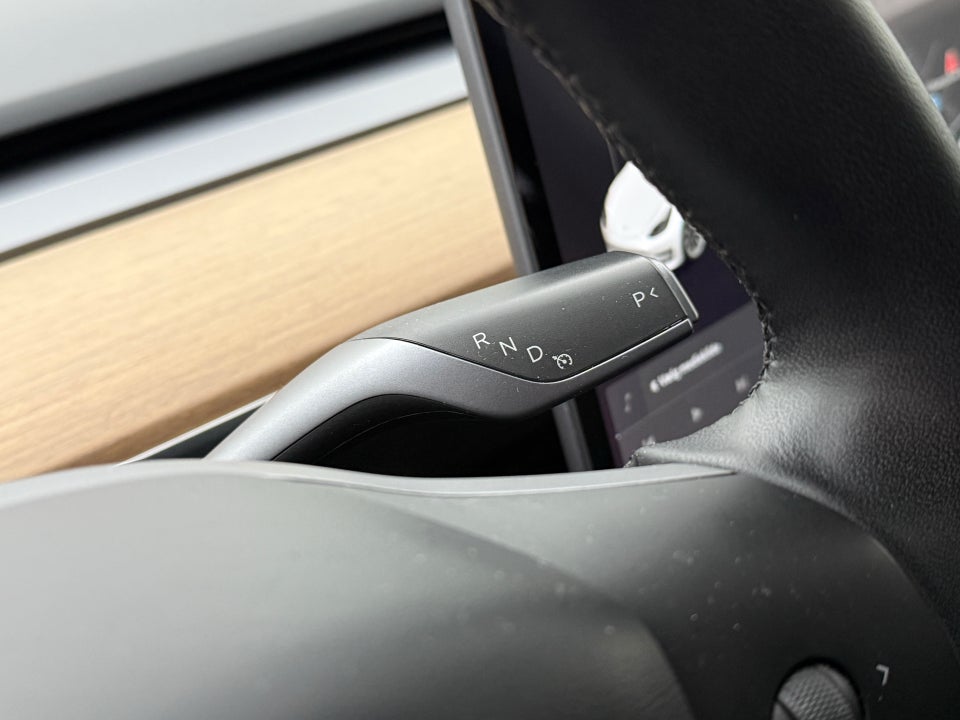 Tesla Model 3 Long Range AWD 4d