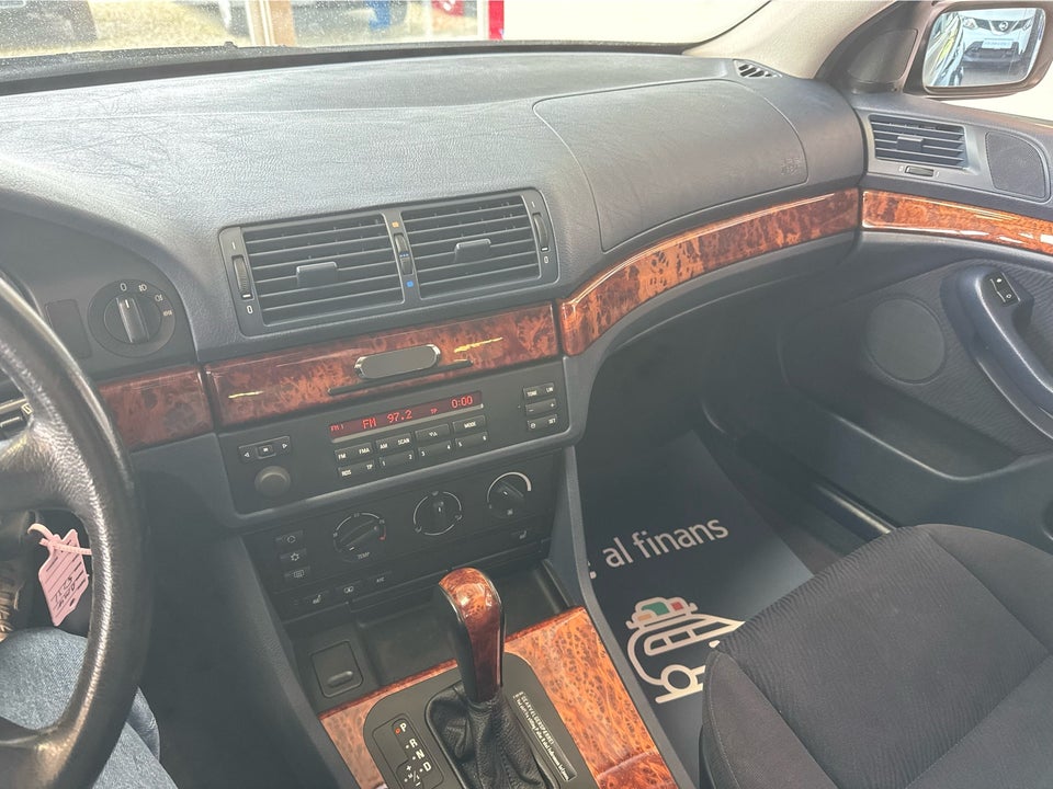 BMW 523i 2,5 Steptr. 4d