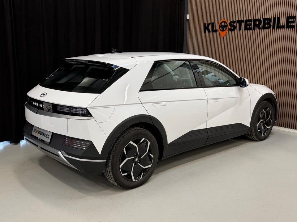 Hyundai Ioniq 5 77 Essential 5d