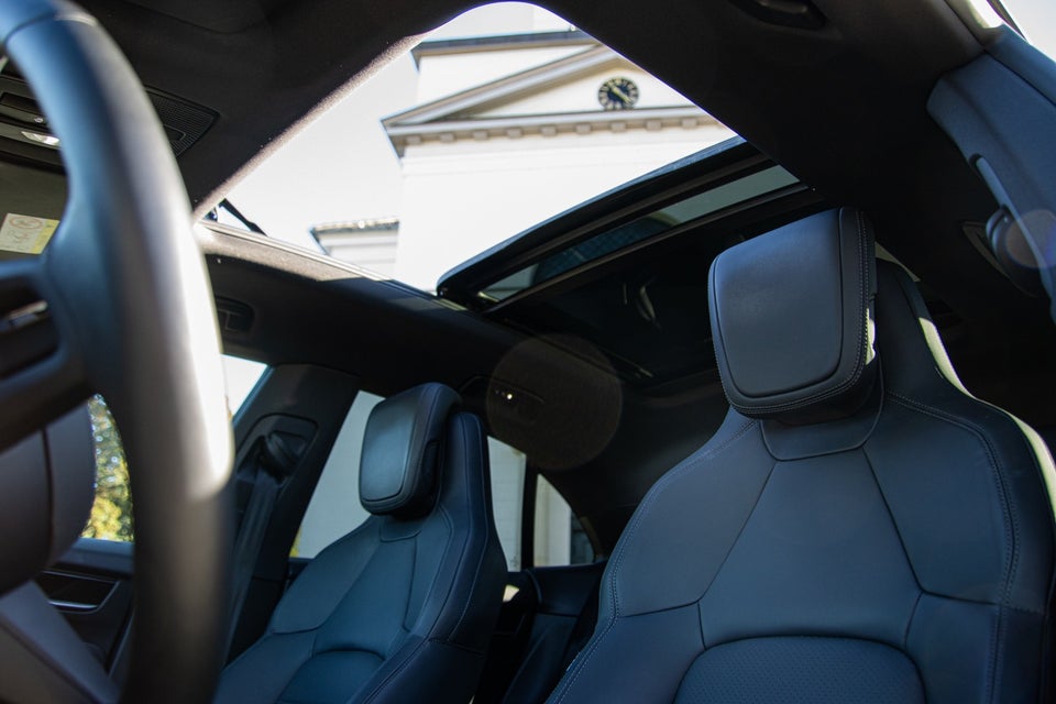 Porsche Macan 5d