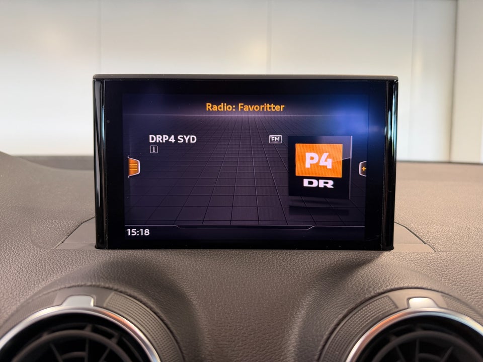 Audi Q2 35 TFSi Prestige S-tr. 5d