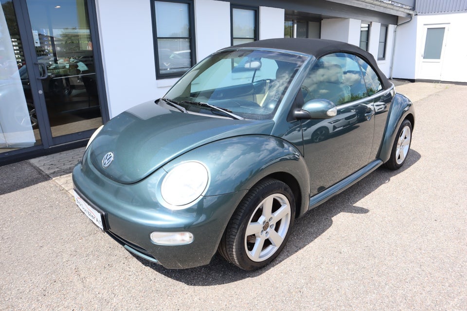 VW New Beetle 2,0 Cabriolet 2d