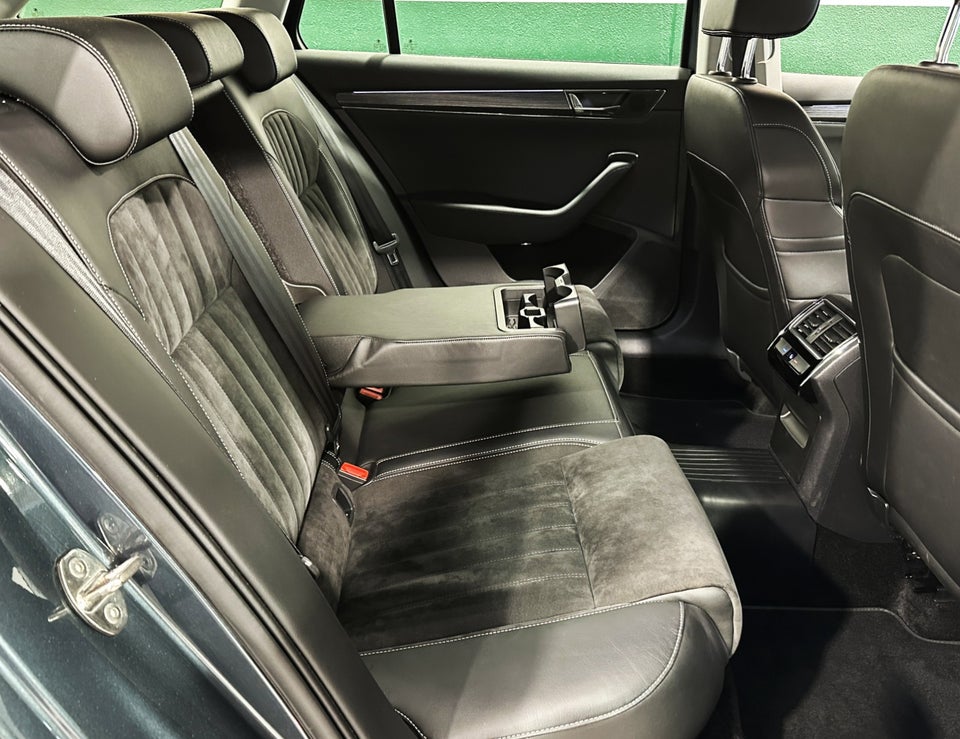 Skoda Superb 1,4 TSi iV Business Executive Combi DSG 5d