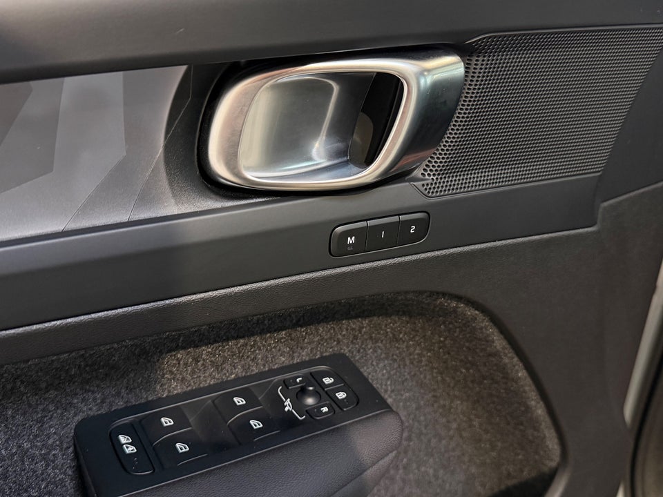 Volvo XC40 P6 ReCharge Plus 5d