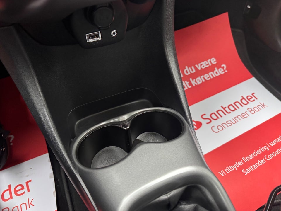 Toyota Aygo 1,0 VVT-i x-press 5d