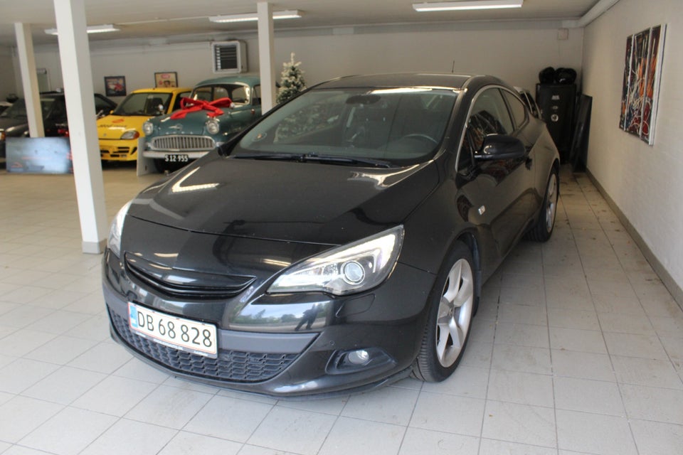 Opel Astra 1,6 T 180 Sport GTC 3d
