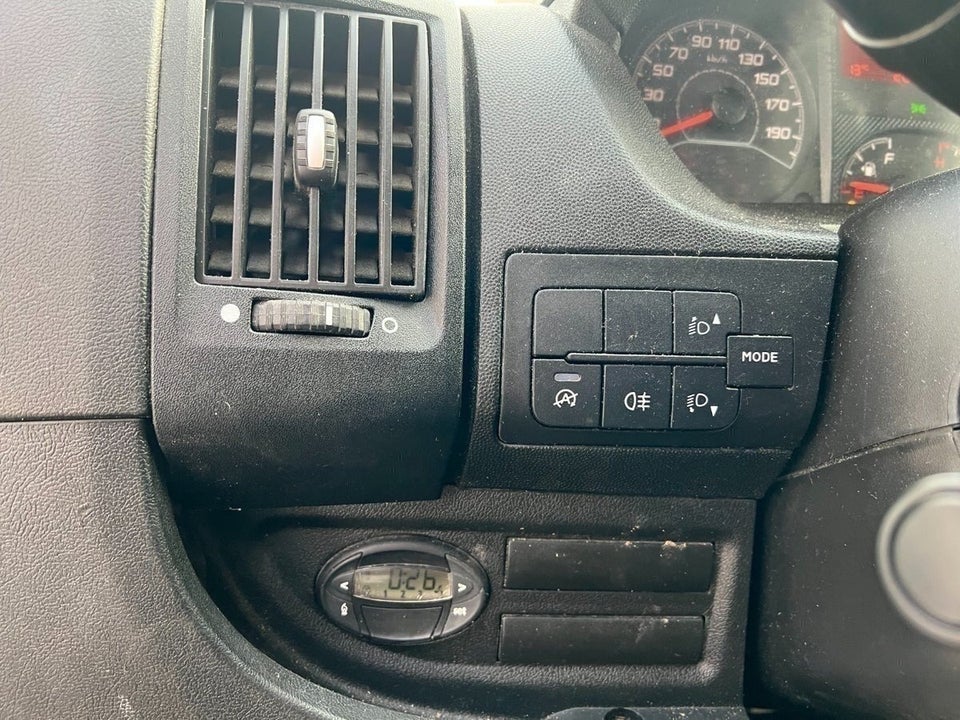 Peugeot Boxer 330 2,0 BlueHDi 130 L2H2