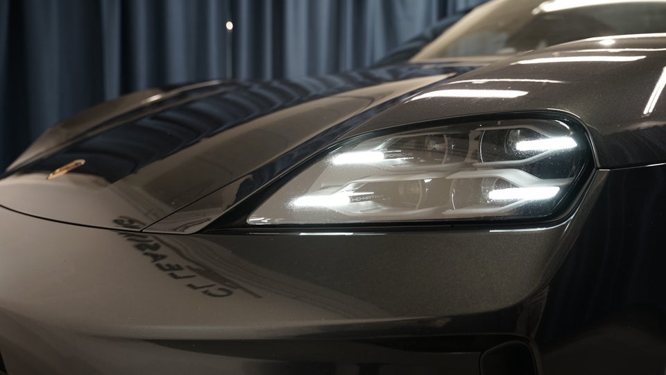 Porsche Taycan 4S Performance+ 4d