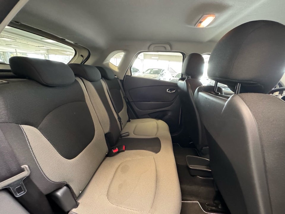 Renault Captur 0,9 TCe 90 Expression Navi Style 5d