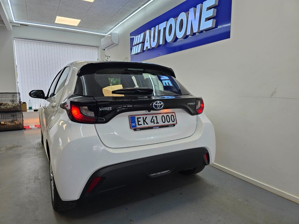 Toyota Yaris 1,5 Hybrid H2 e-CVT 5d