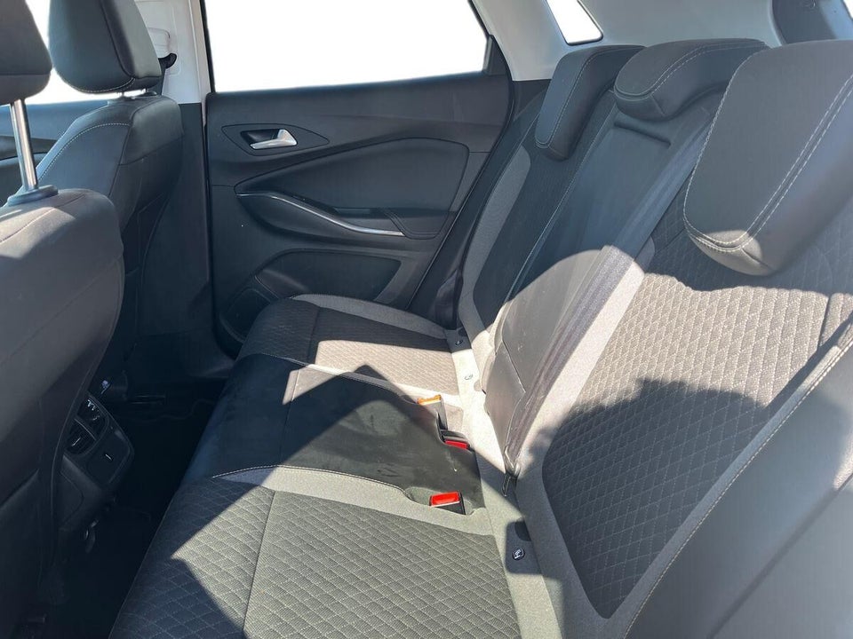 Opel Grandland X 1,6 Hybrid4 Ultimate aut. 5d