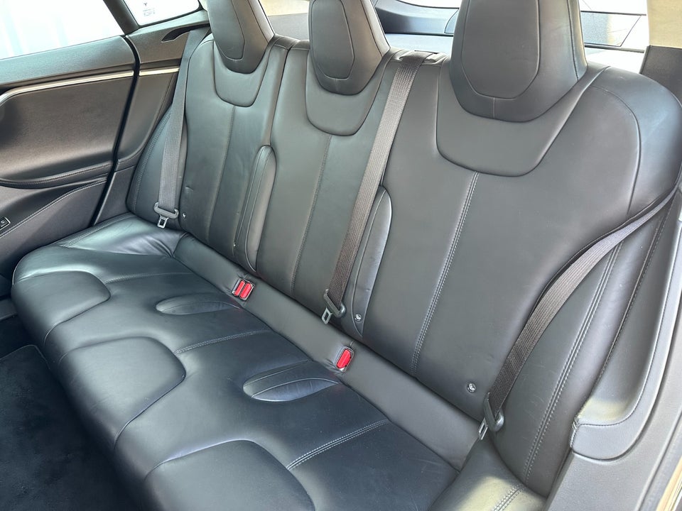 Tesla Model S 90D 5d