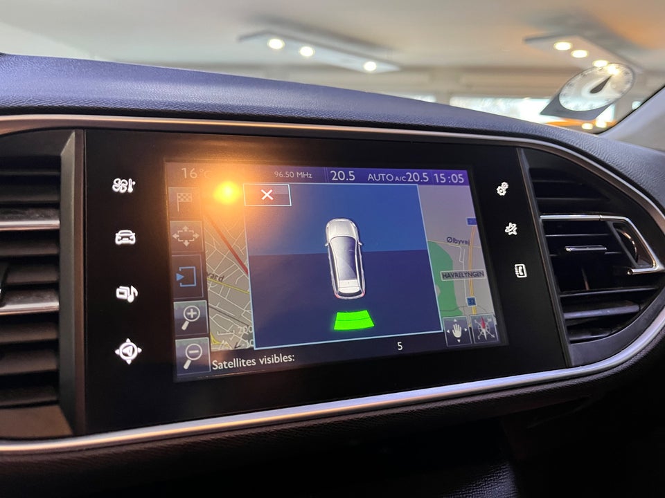 Peugeot 308 1,6 BlueHDi 120 Style SW 5d