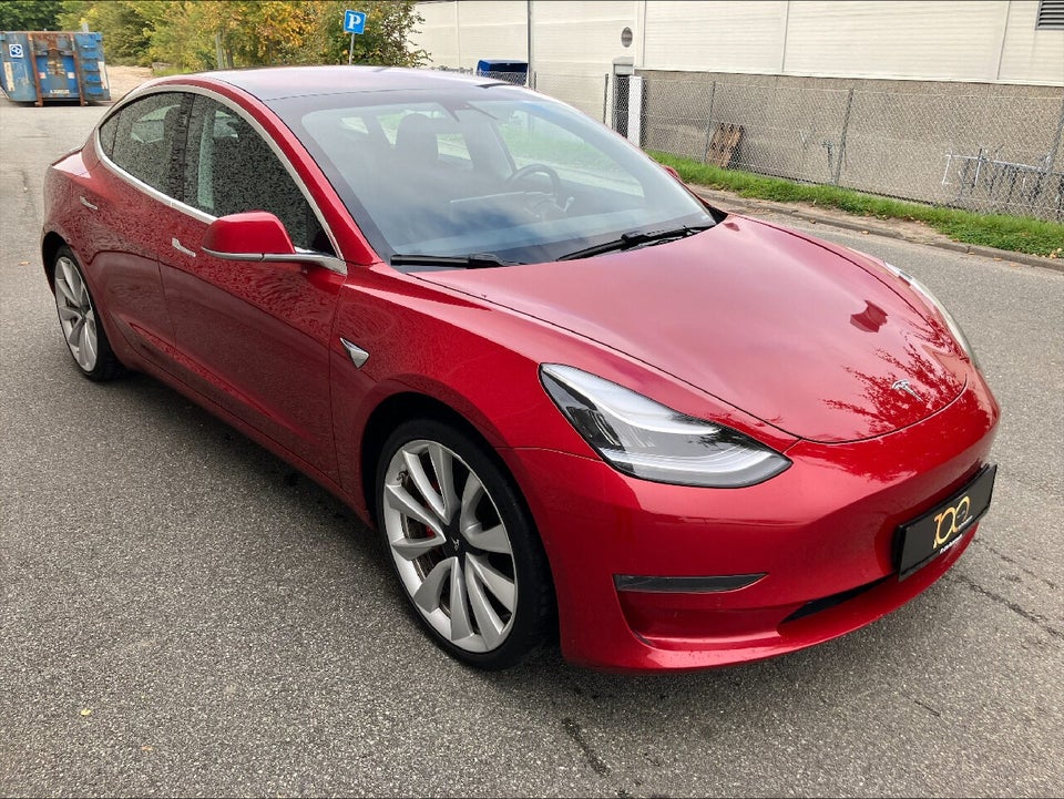 Tesla Model 3 Performance AWD 4d