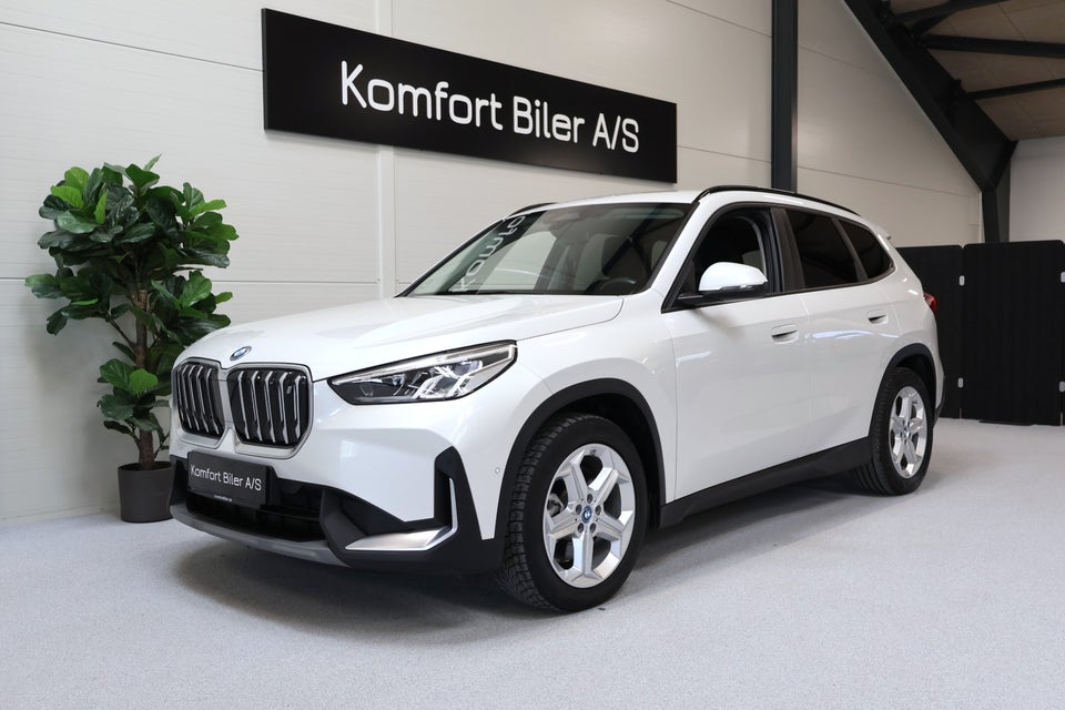 BMW iX1 xDrive30 5d