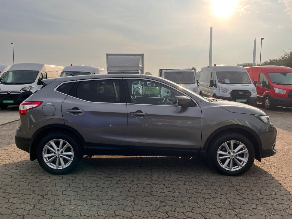 Nissan Qashqai 1,2 Dig-T 115 Acenta Van 5d