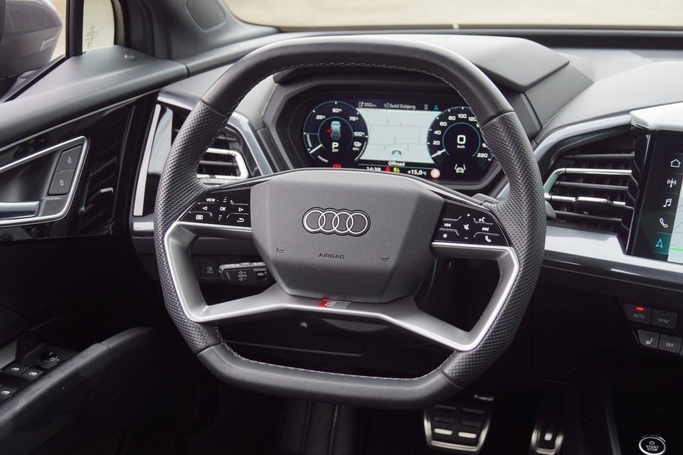 Audi Q4 e-tron 45 S-line 5d