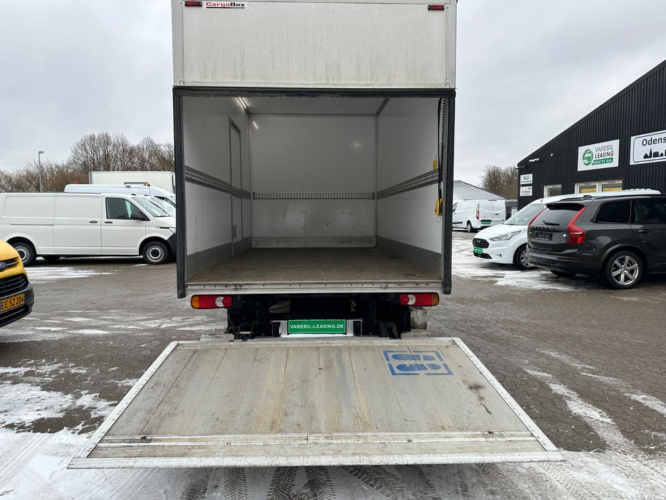 Peugeot Boxer 335 2,2 BlueHDi 165 L2 Plus Alukasse