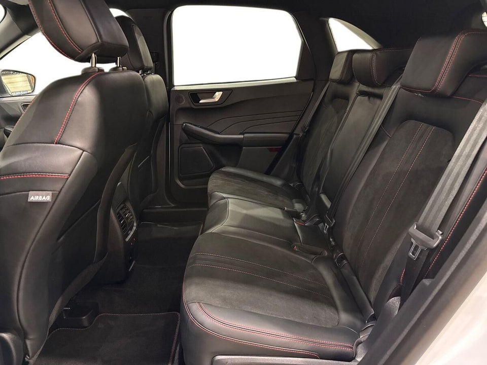 Ford Kuga 2,5 PHEV ST-Line X CVT 5d