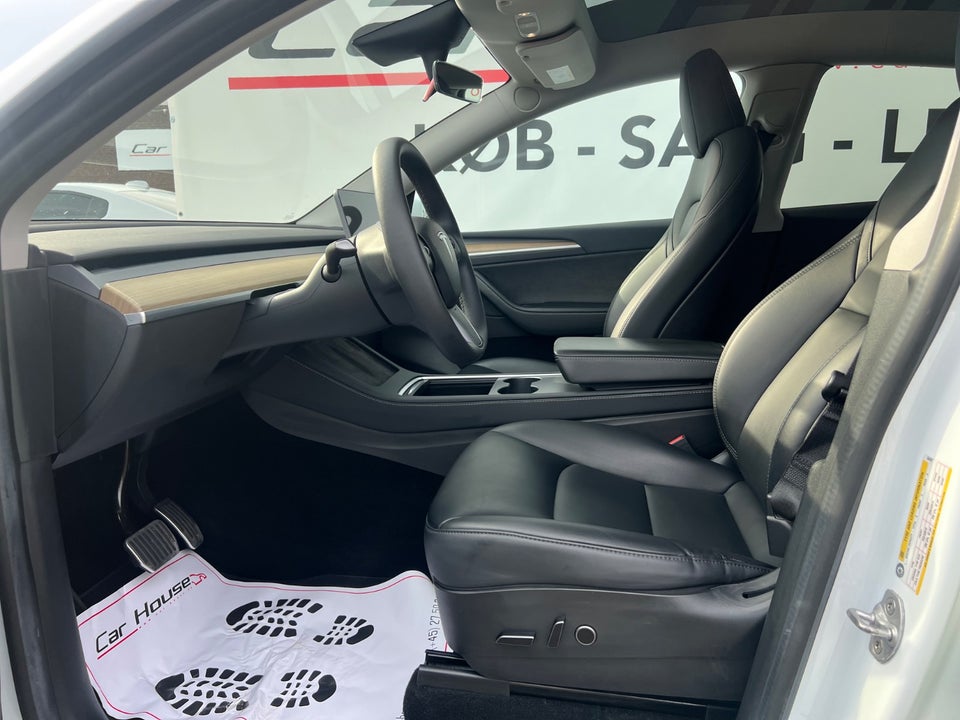 Tesla Model Y RWD 5d