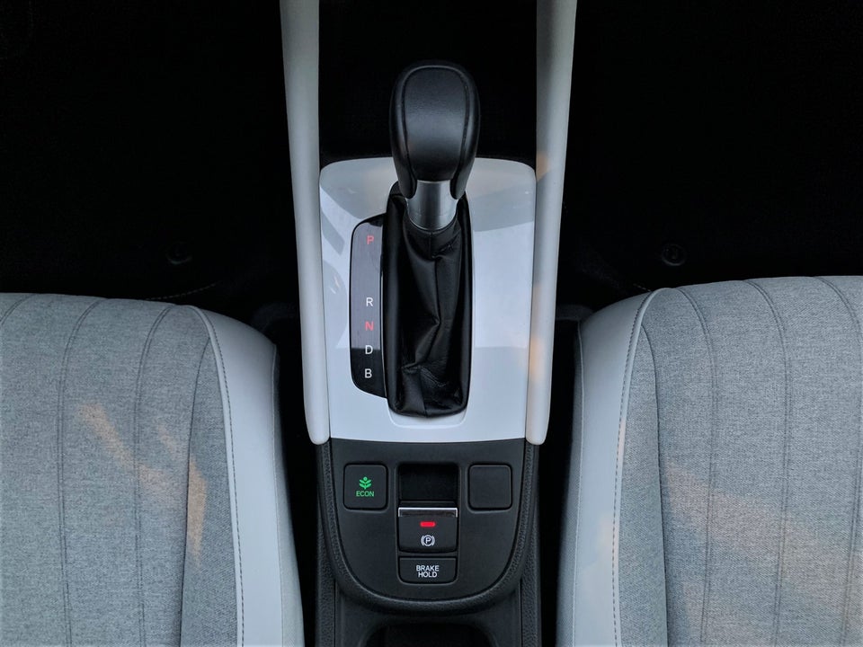 Honda Jazz 1,5 i-MMD Executive eCVT 5d