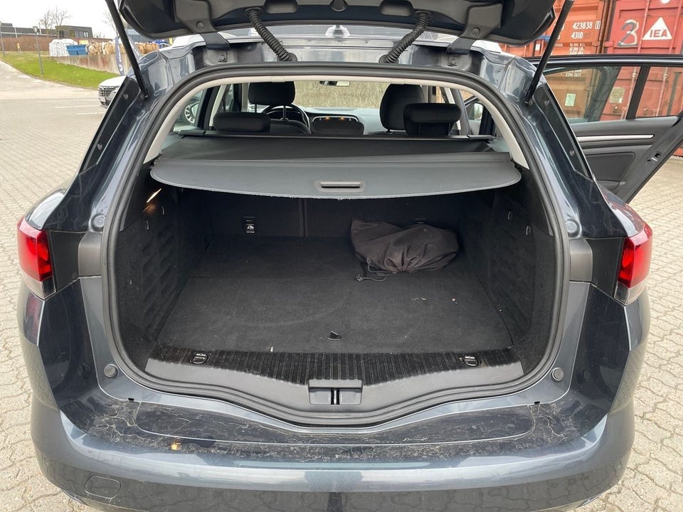 Renault Megane IV 1,6 E-Tech Zen Sport Tourer 5d