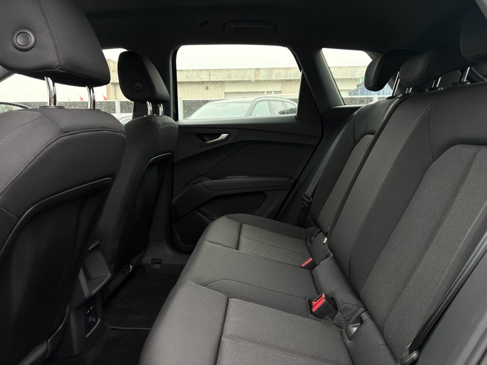 Audi Q4 e-tron 45 Progress 5d