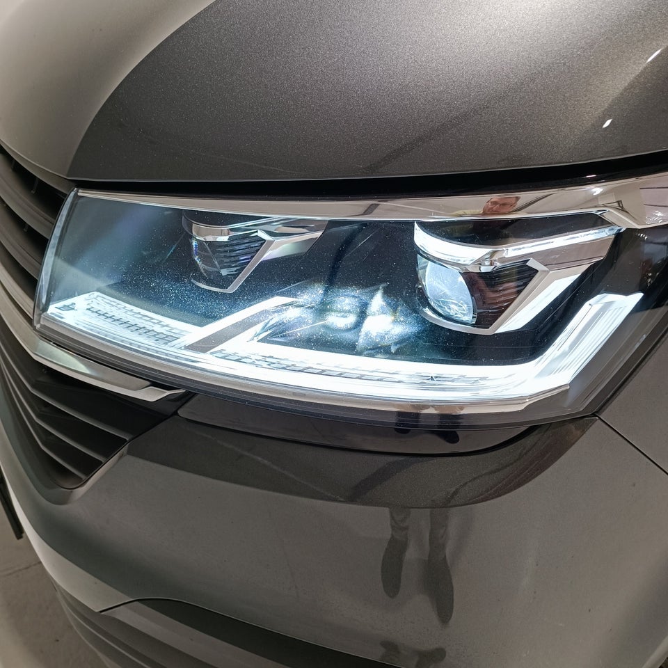 VW Transporter 2,0 TDi 204 Kassevogn DSG lang