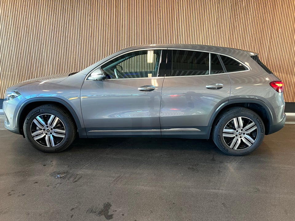 Mercedes EQA250+ Progressive Advance 5d
