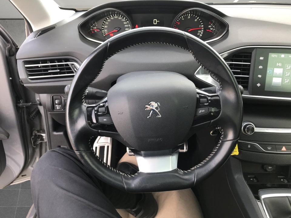 Peugeot 308 1,6 BlueHDi 120 Style SW 5d