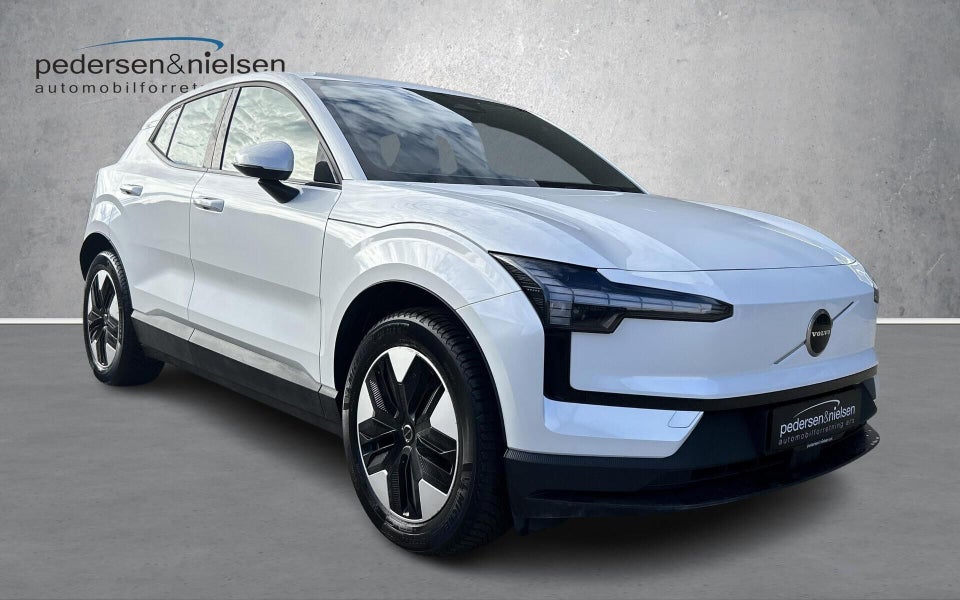 Volvo EX30 Extended Range Core 5d