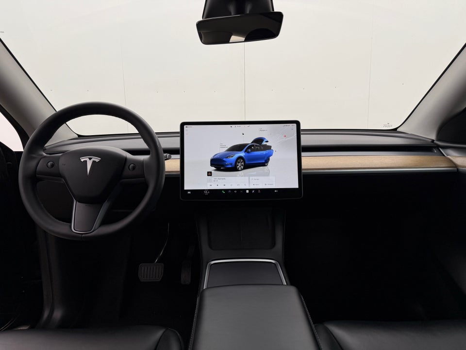 Tesla Model Y RWD 5d
