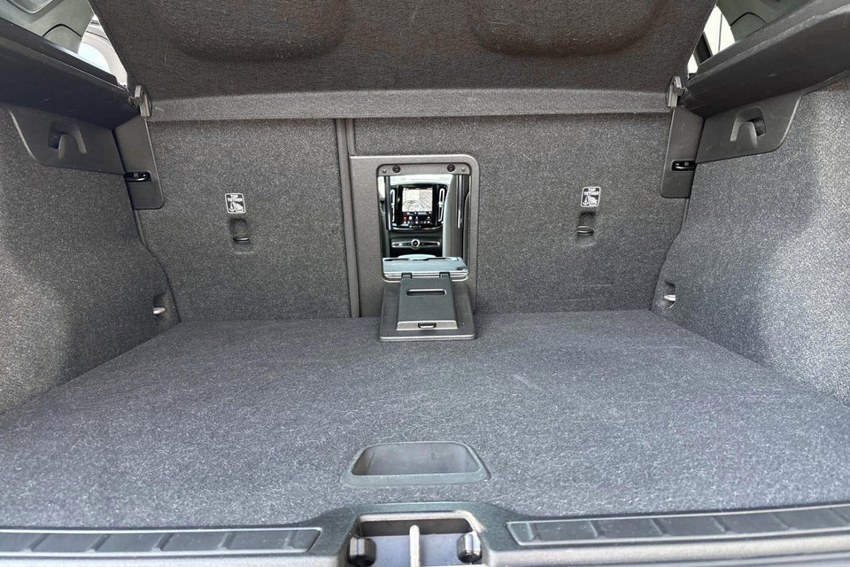 Volvo XC40 ReCharge Core 5d