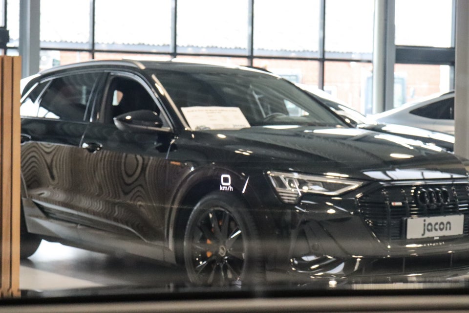 Audi Q4 e-tron 50 S-line quattro 5d