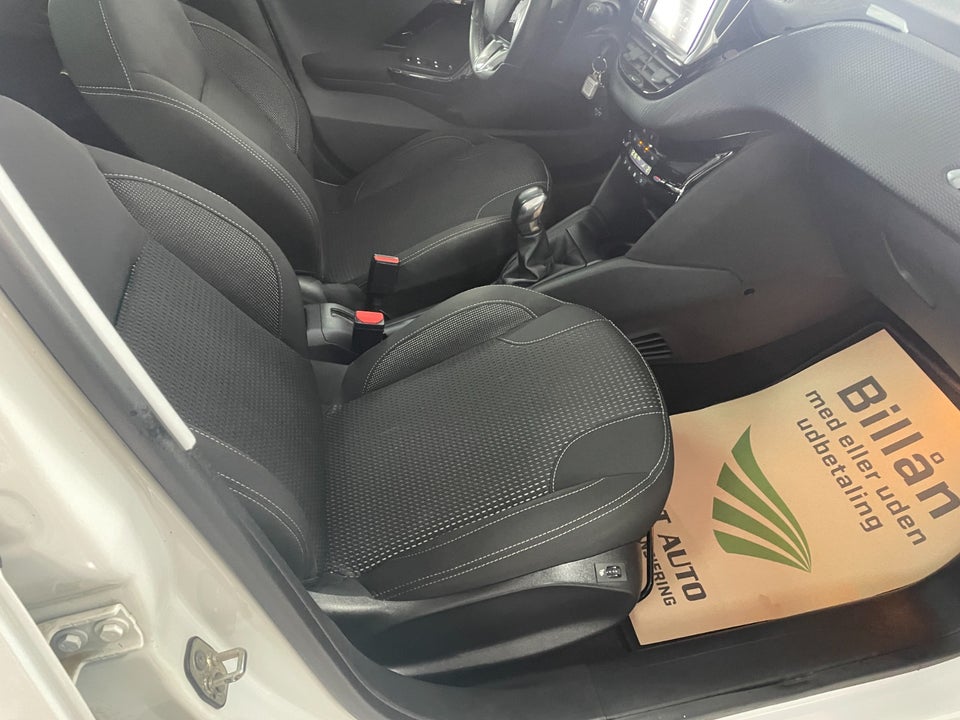 Peugeot 208 1,2 PureTech 82 Allure+ 5d