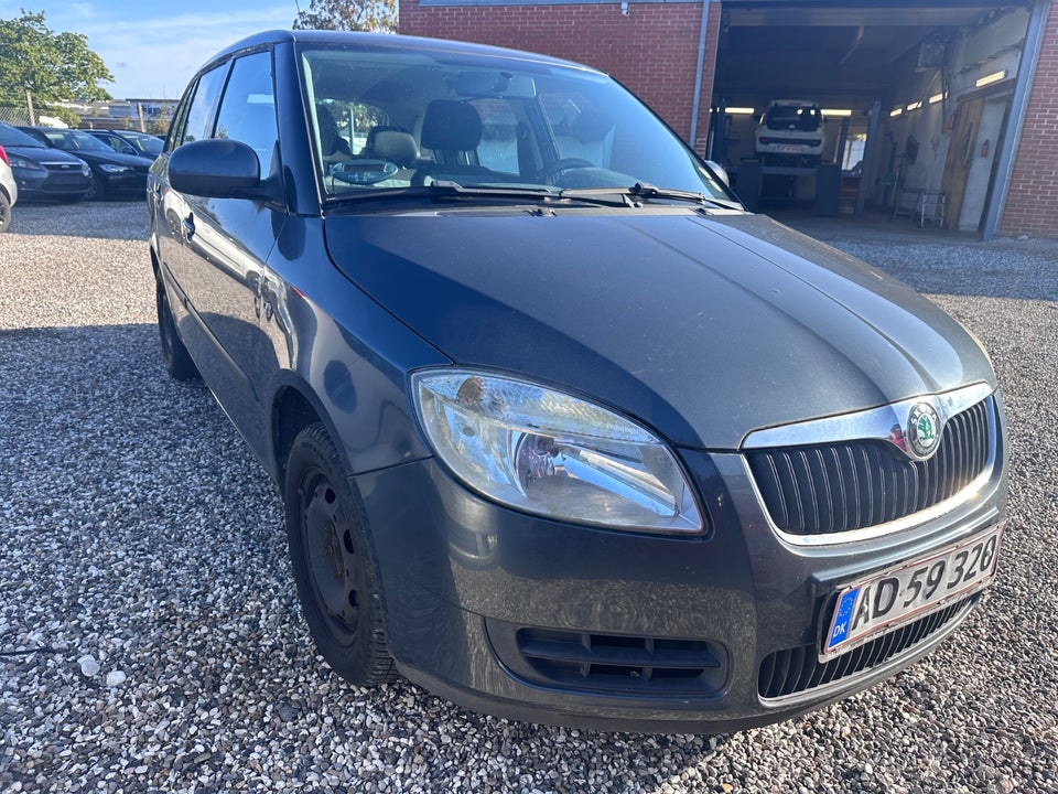 Skoda Fabia 1,4 16V Ambiente Combi 5d