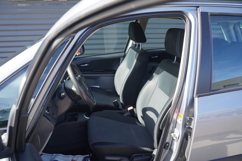 Suzuki SX4 1,6 GL-A 5d